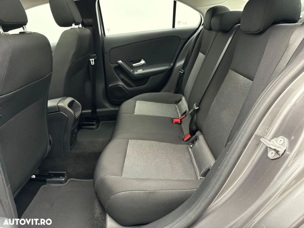 Mercedes-Benz A 200 - 23