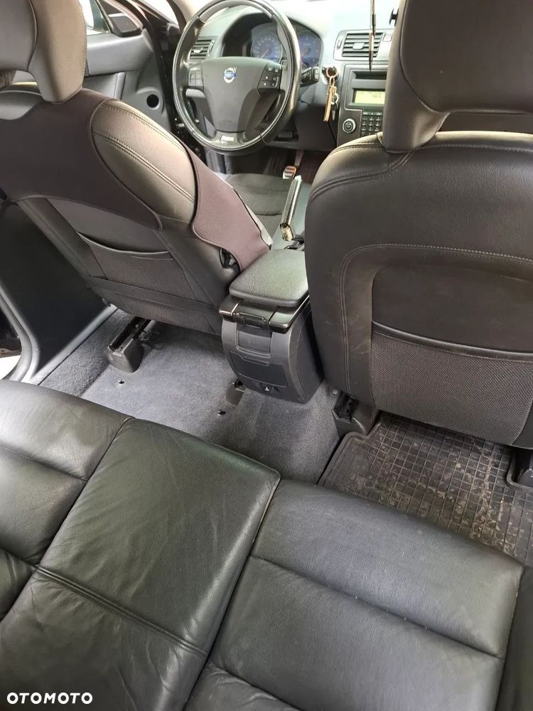 Volvo V50 D3 - 10