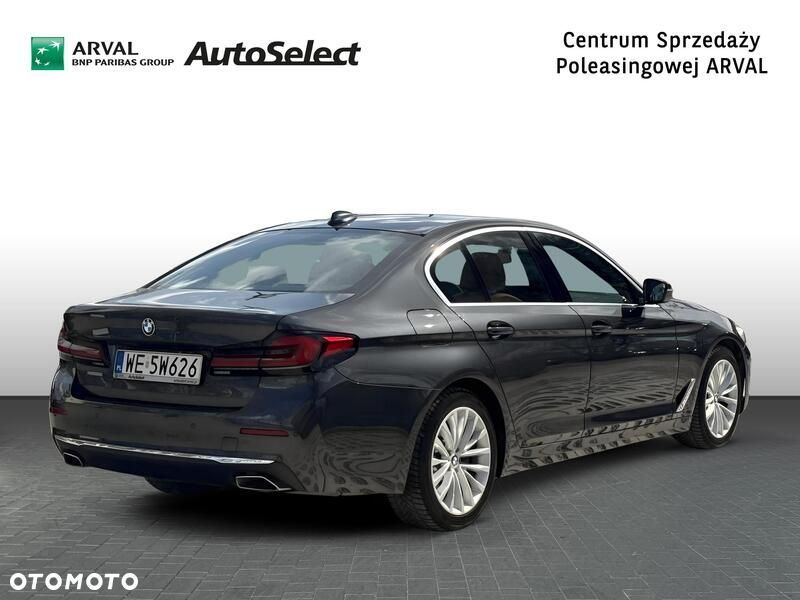 BMW Seria 5 518d mHEV - 6