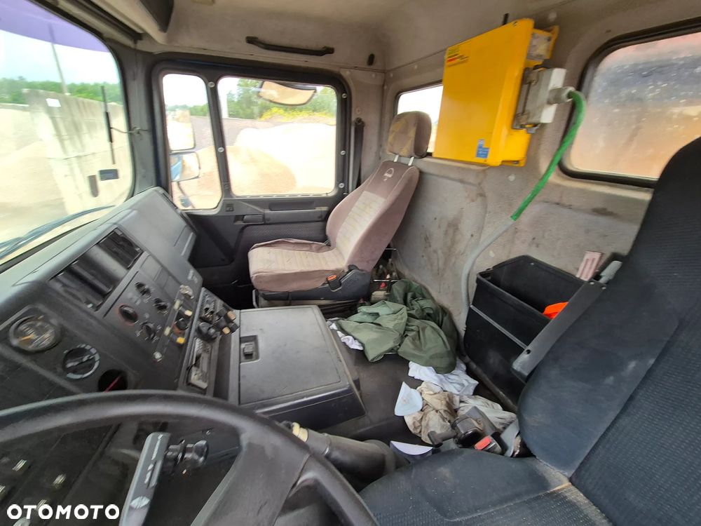 Steyr 33S40 - 11