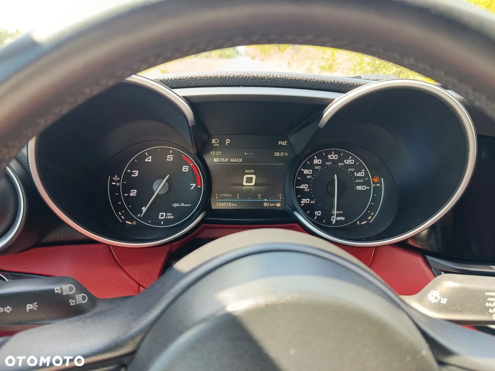 Alfa Romeo Giulia - 13