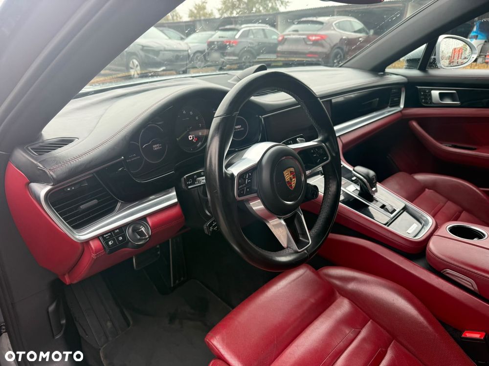 Porsche Panamera 4 Executive - 14