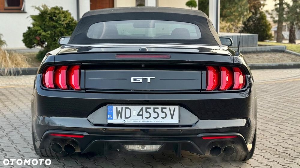 Ford Mustang - 4