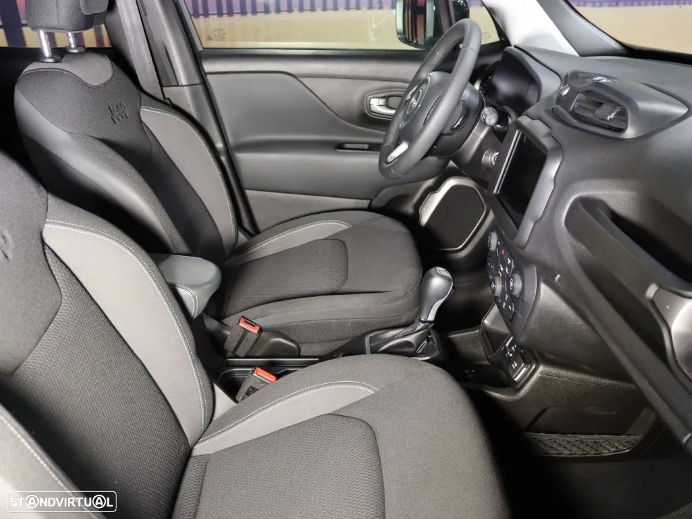 Jeep Renegade 1.5 TG e-Hybrid Limited DCT - 9