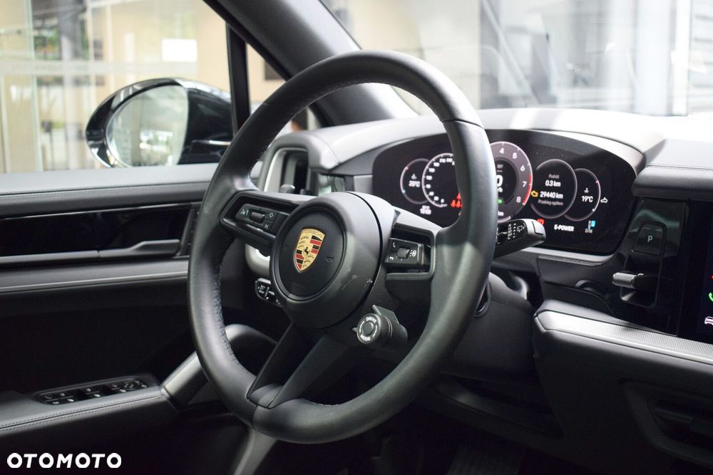 Porsche Cayenne - 15