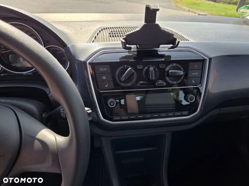 Volkswagen up! - 12