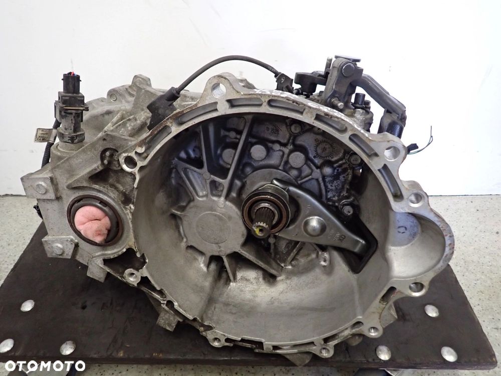 KIA VENGA HYUNDAI IX20 09- 1.4 DIESEL SKRZYNIA BIEGÓW WBJ6C - 1