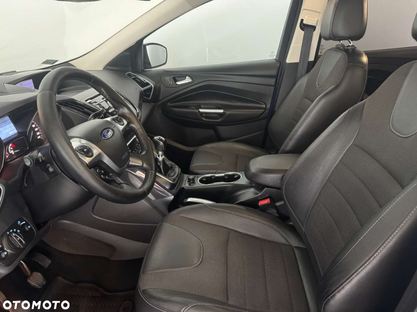 Ford Kuga - 18