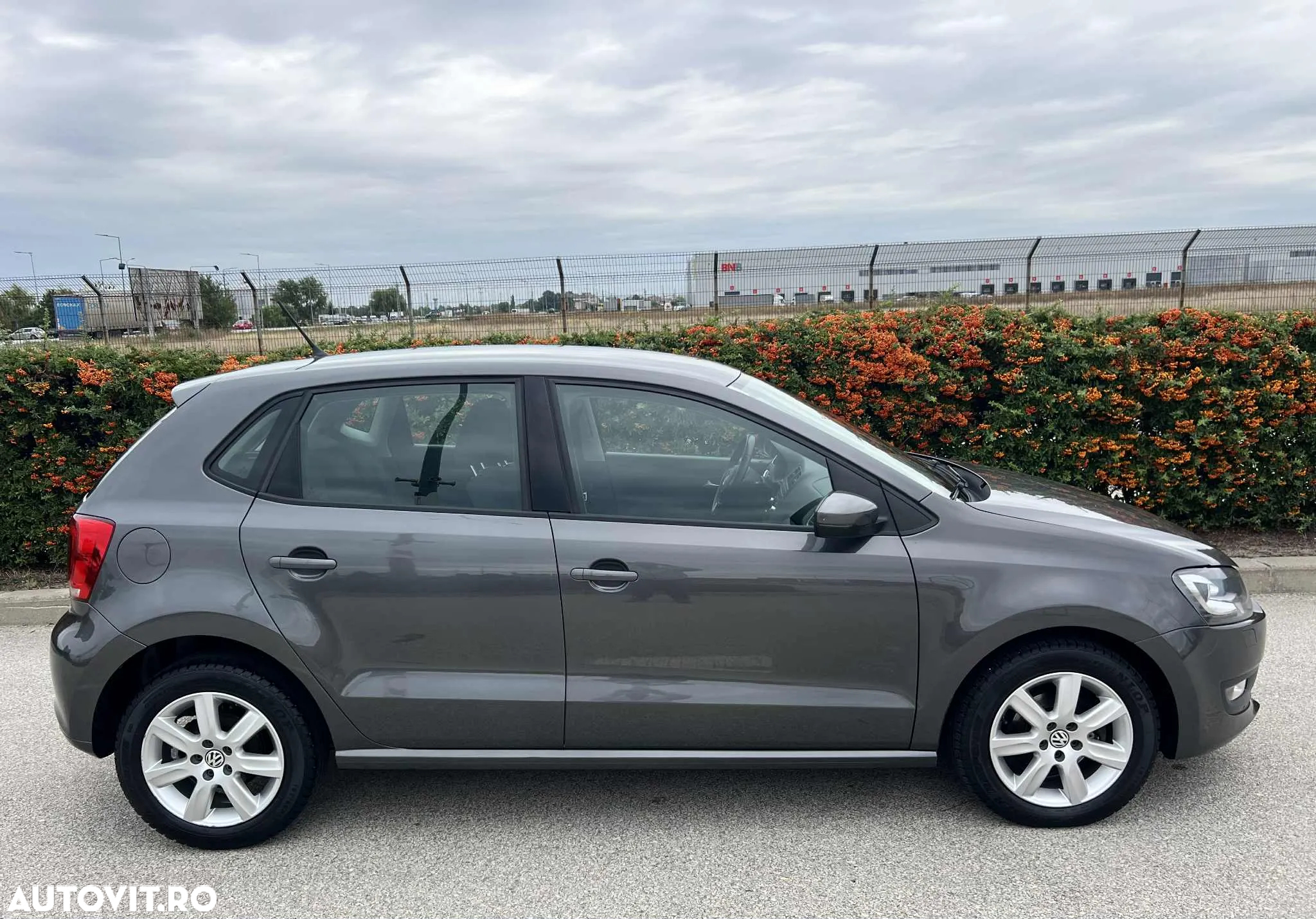Volkswagen Polo 1.6 TDI DSG Highline - 16