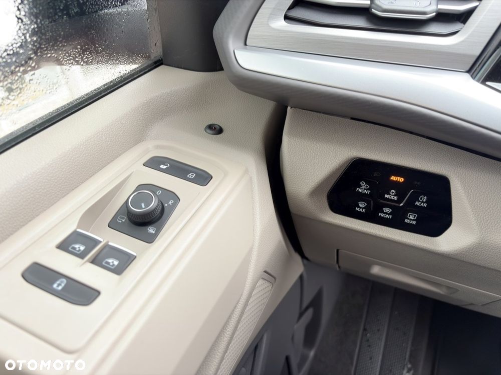 Volkswagen Multivan 2.0 TDI L2 Life DSG - 20