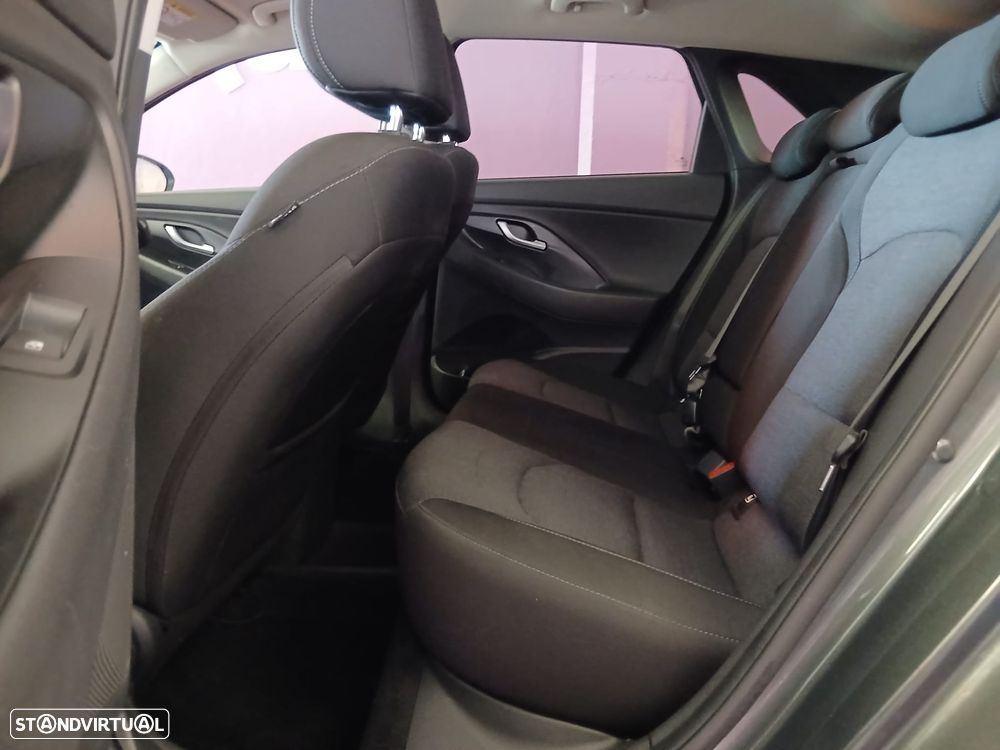 Hyundai i30 1.0 T-GDI Style Plus - 12