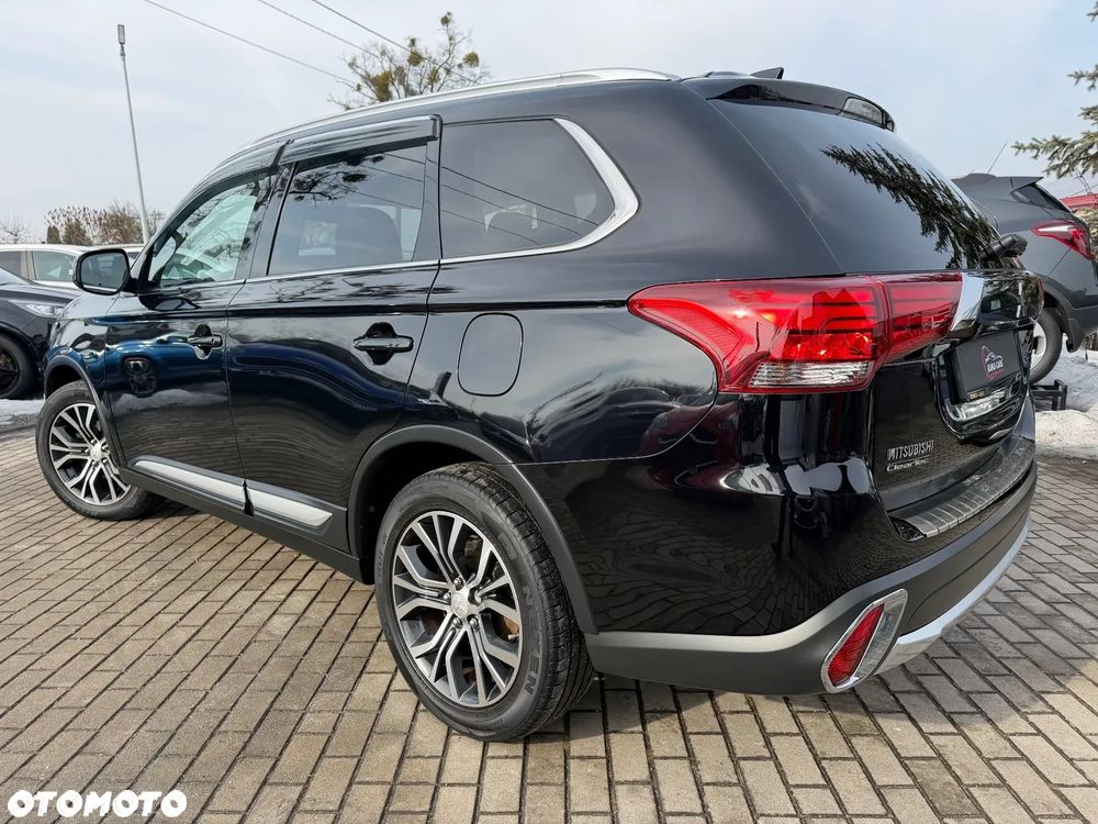 Mitsubishi Outlander 2.0 2WD CVT Active - 2