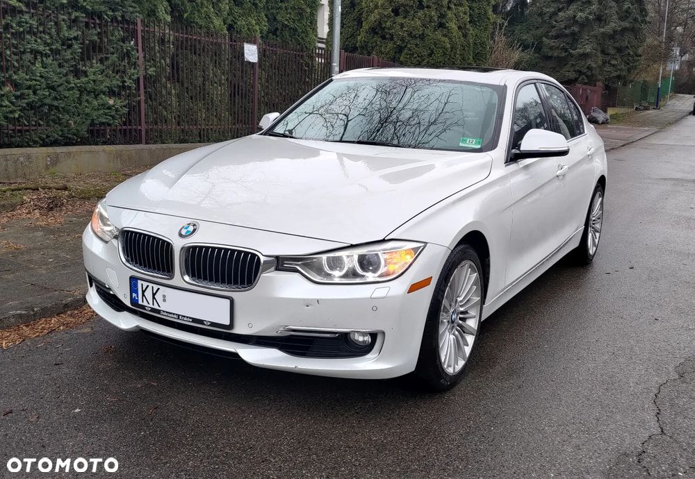 BMW Seria 3 328i xDrive Luxury Line - 1