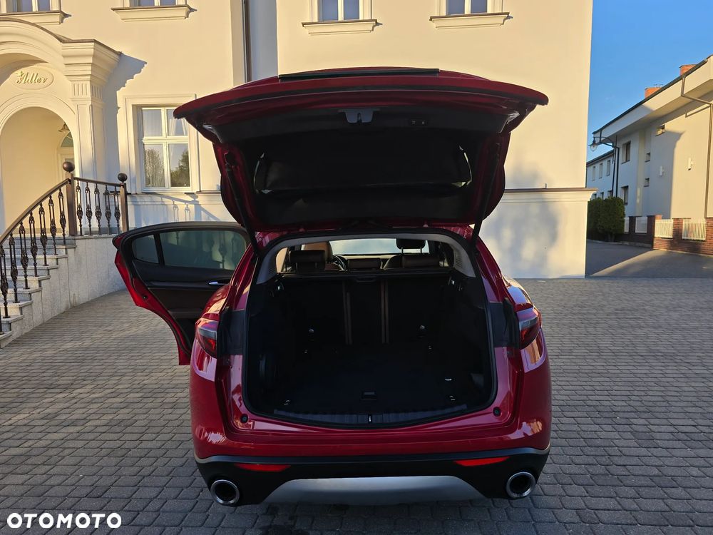 Alfa Romeo Stelvio 2.2 16V AT8 Q4 Lusso - 26