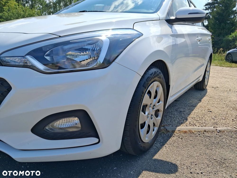 Hyundai i20 blue 1.2 Classic - 28
