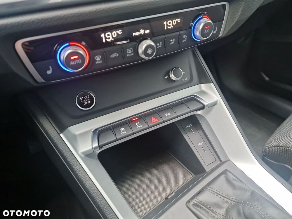 Audi Q3 35 TFSI S tronic - 17