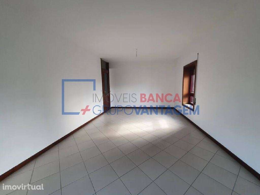 APARTAMENTO T4 - MAIA - Grande imagem: 4/17