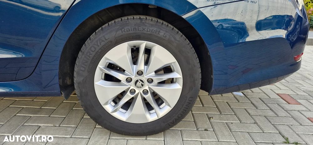 SKODA Octavia 2023 — imagine 18