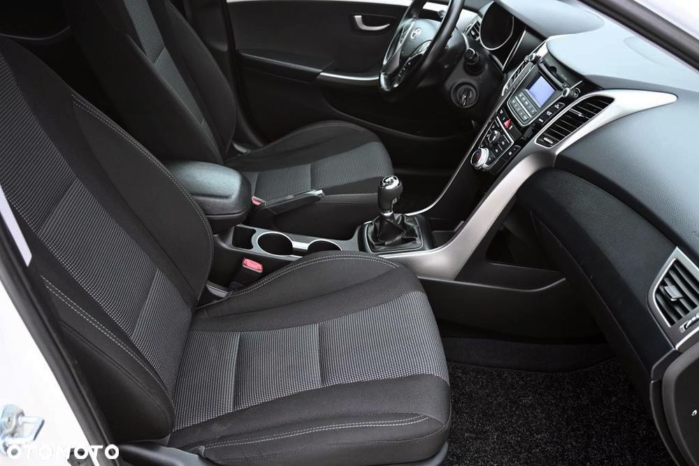 Hyundai i30 1.4 Fifa World Cup Edition - 31