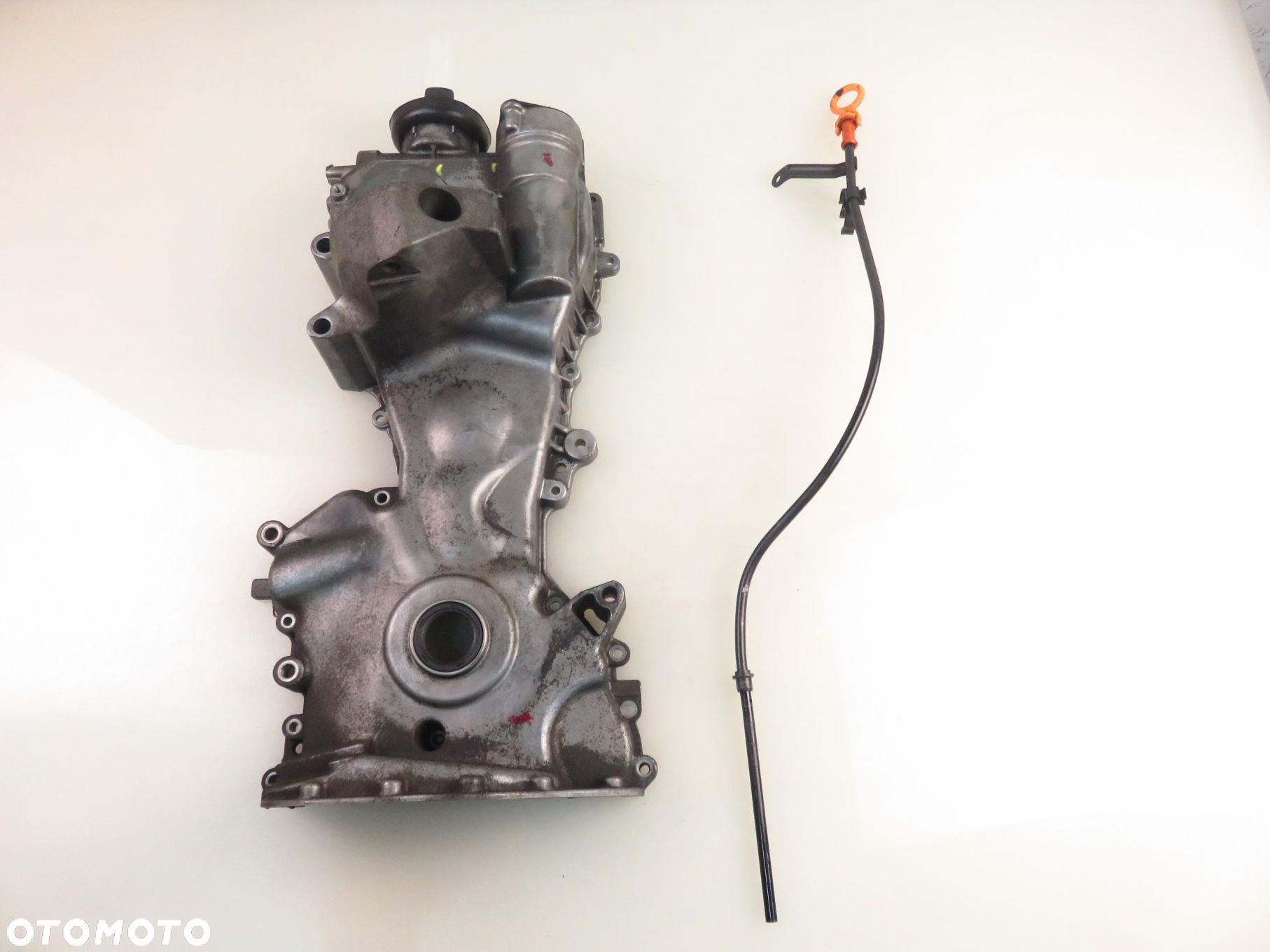 OBUDOWA ROZRZĄDU SKODA FABIA I 1.2 - AZQ 03E109211F AZQ - 1