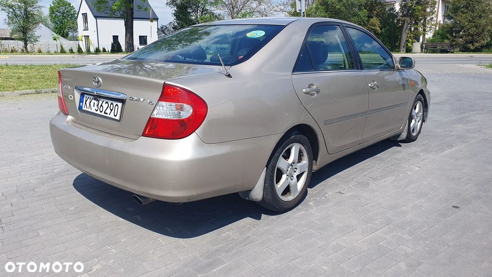 Toyota Camry 3.0 V6 - 3