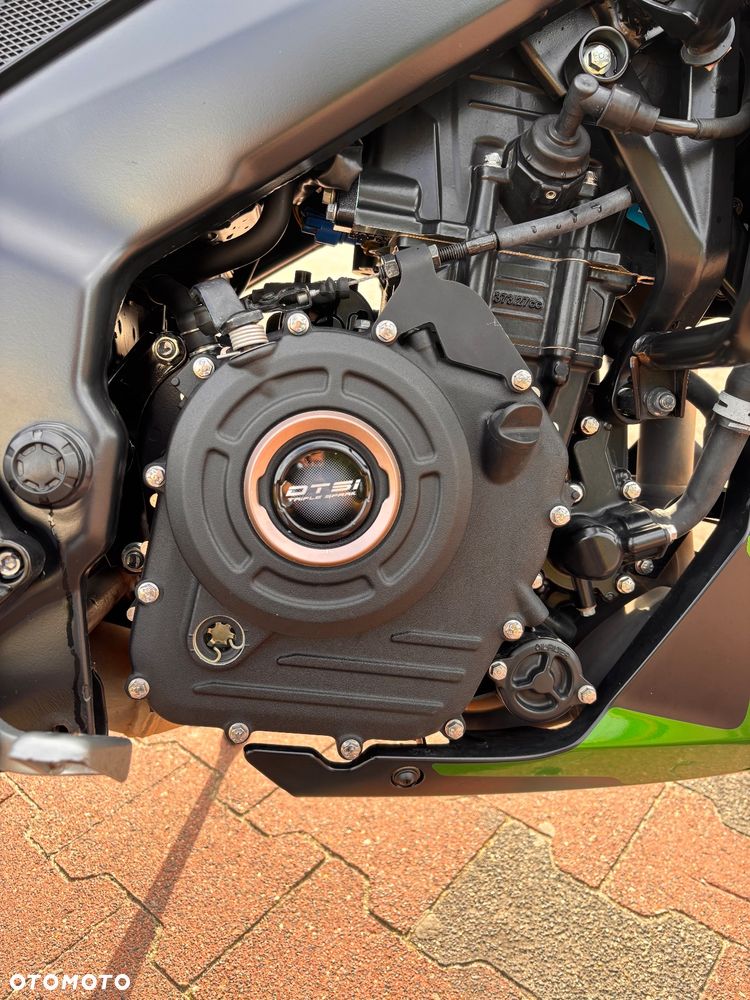 Bajaj Dominar 400 - 12