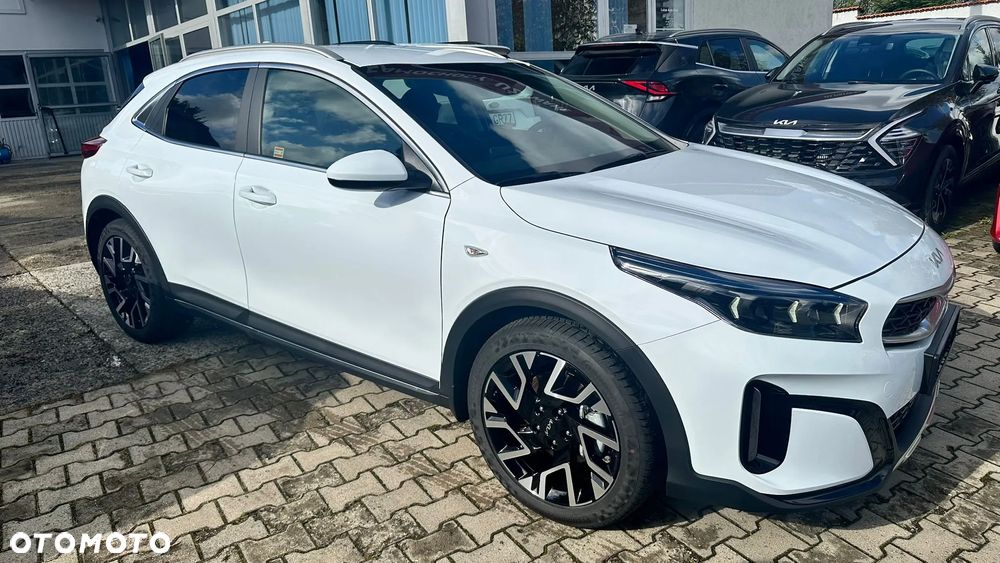 Kia XCeed 1.6 T-GDI Business Line DCT - 1