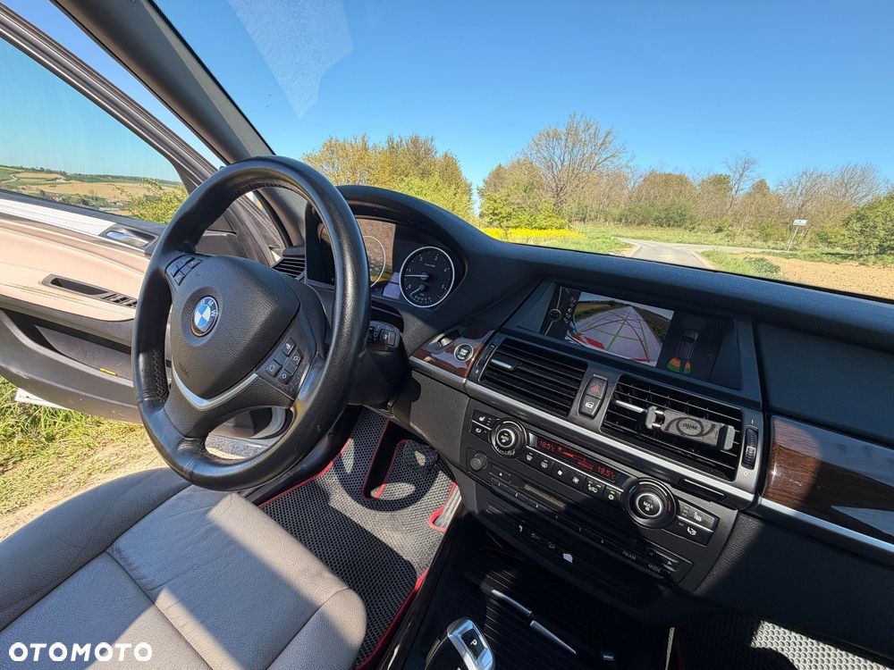 BMW X5 xDrive35d - 18