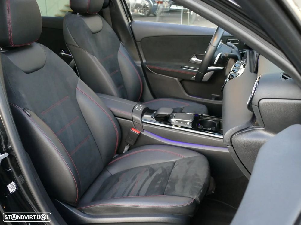 Mercedes-Benz A 250 Limousine e AMG Line - 31