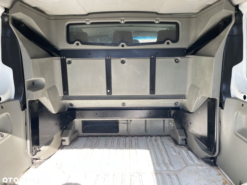 Renault Trafic - 14
