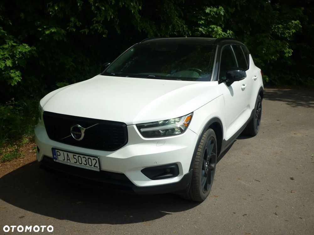 Volvo XC 40 T5 AWD R-Design - 1