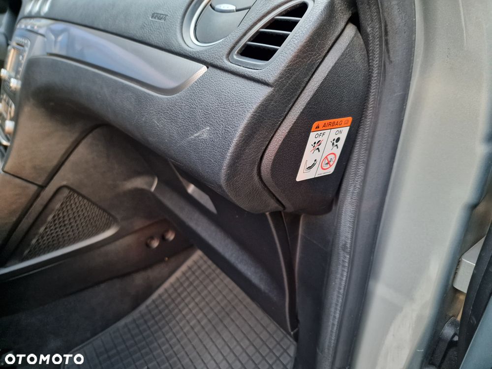 Ford S-Max 2.0 TDCi DPF Titanium - 33