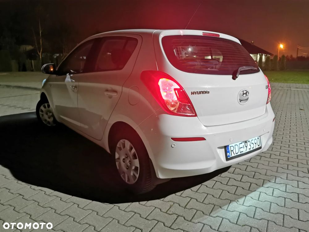 Hyundai i20 1.2 Trend - 27