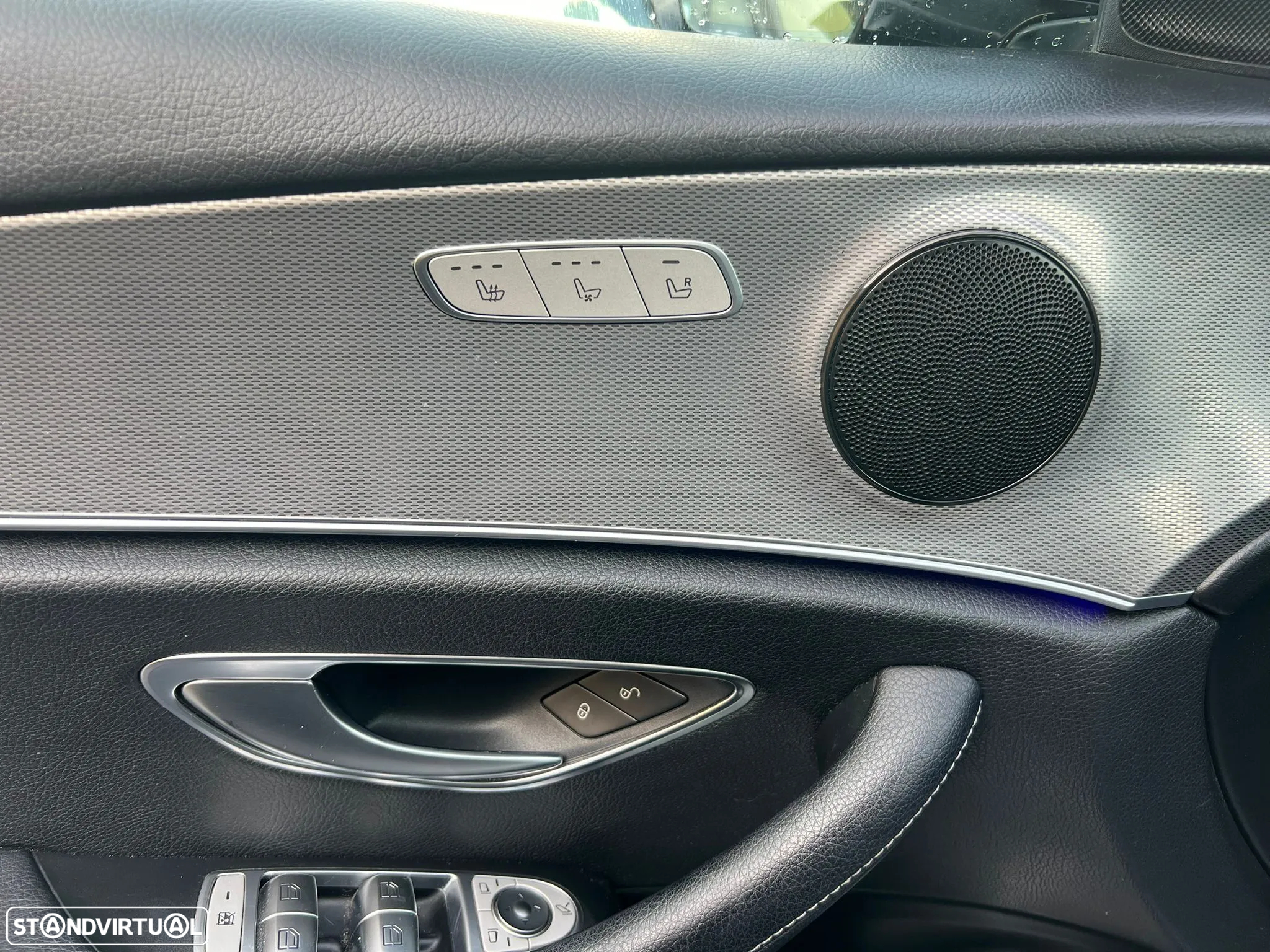Mercedes-Benz E 220 d Avantgarde+ - 23