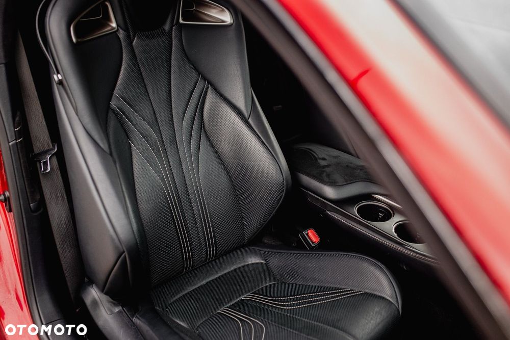 Lexus RC F Carbon - 26