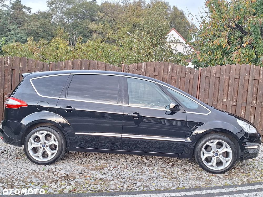 Ford S-Max - 12