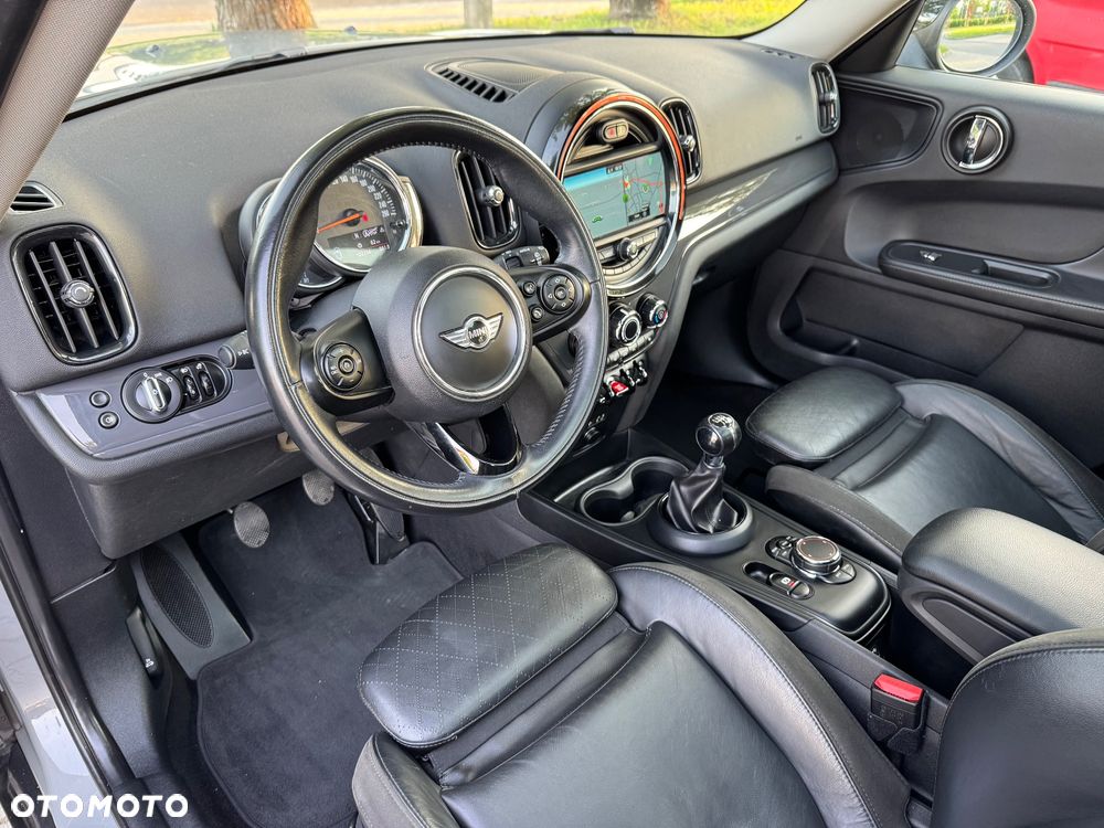 MINI Countryman Cooper ALL4 Trim - 17
