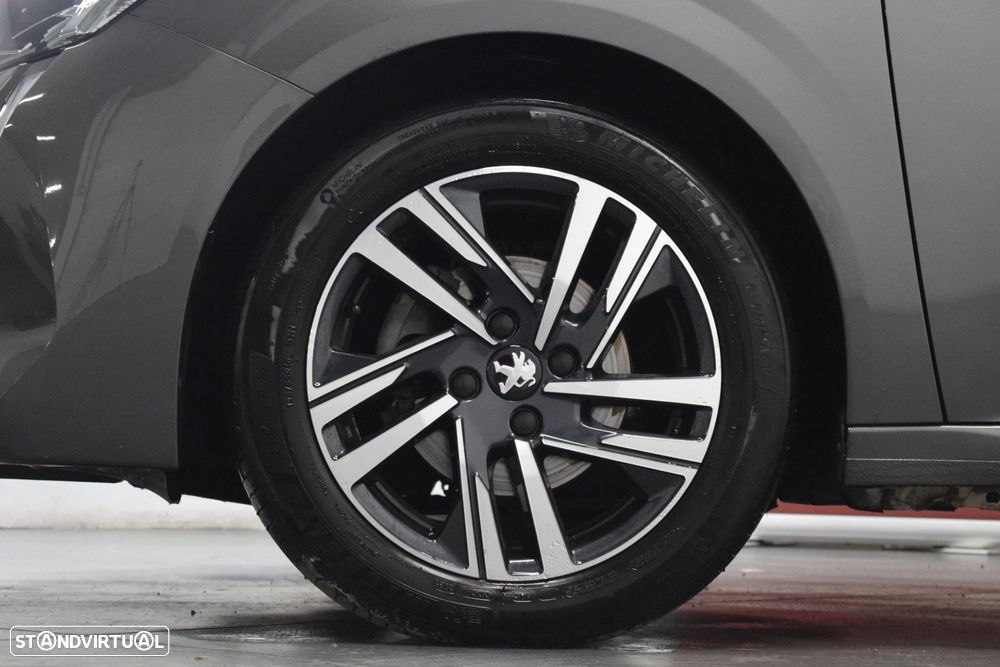 Peugeot 208 1.2 PureTech SE Style - 18