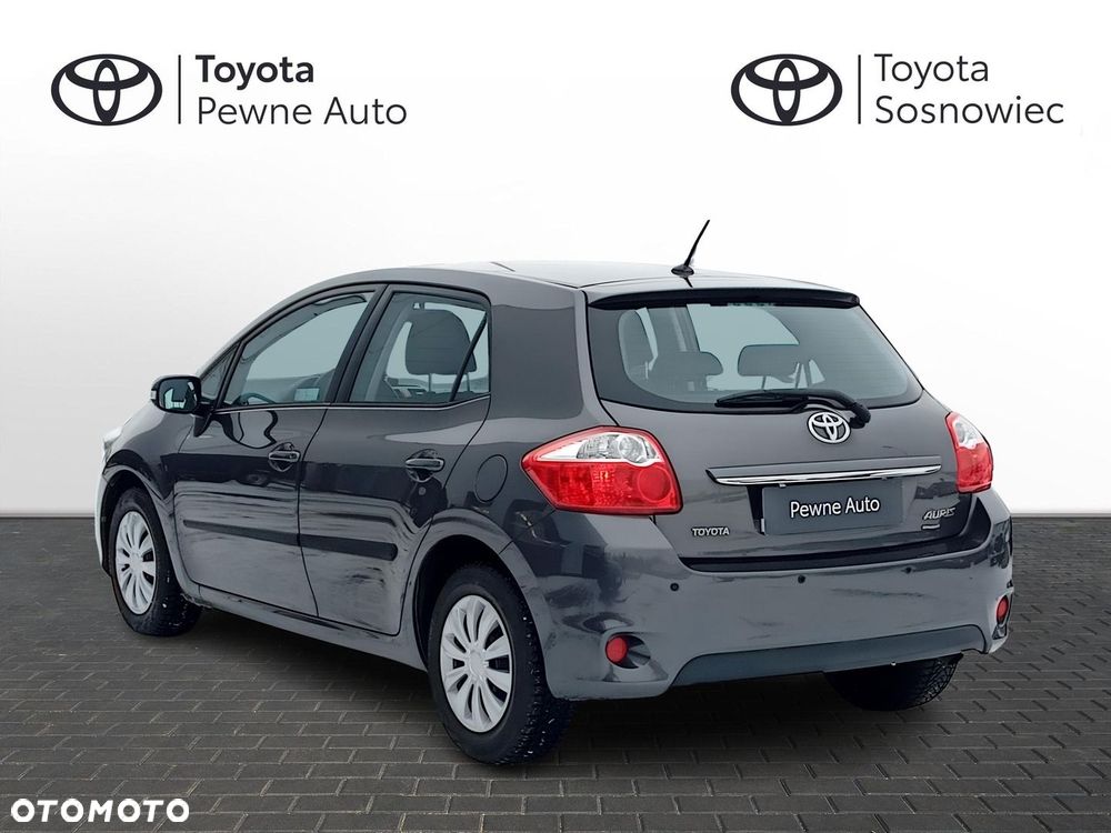 Toyota Auris - 4