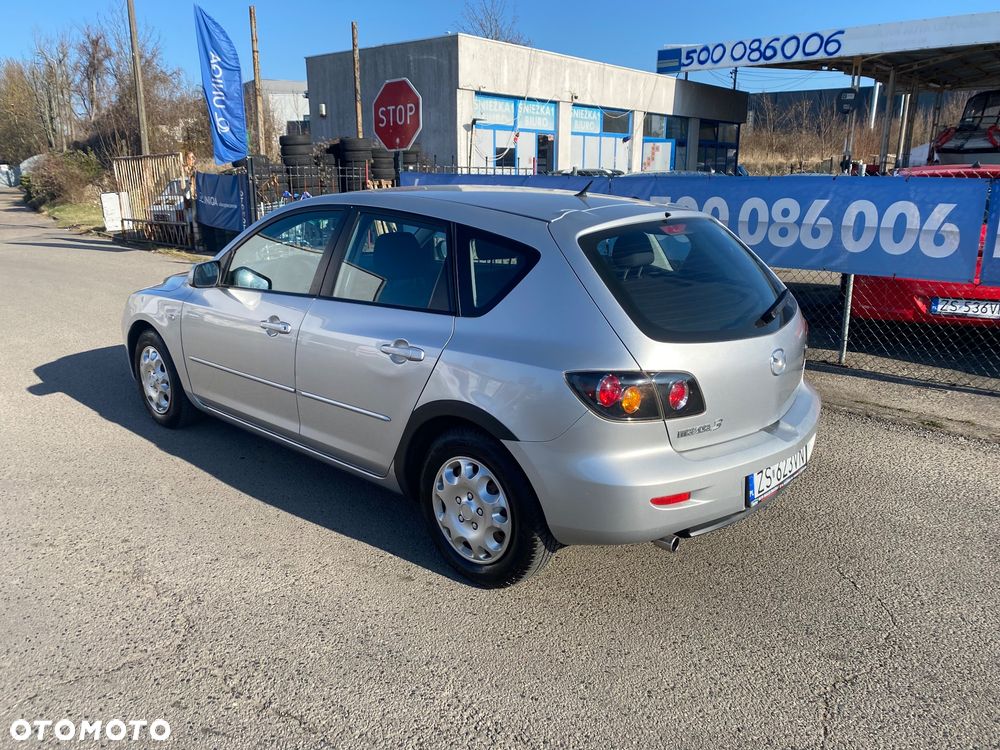 Mazda 3 1.6 Sport Active - 23