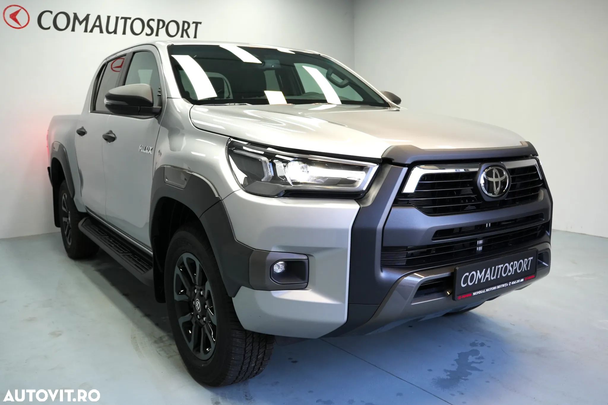 Toyota Hilux 2.8D 204CP 4x4 Double Cab AT MHEV Invincible - 1