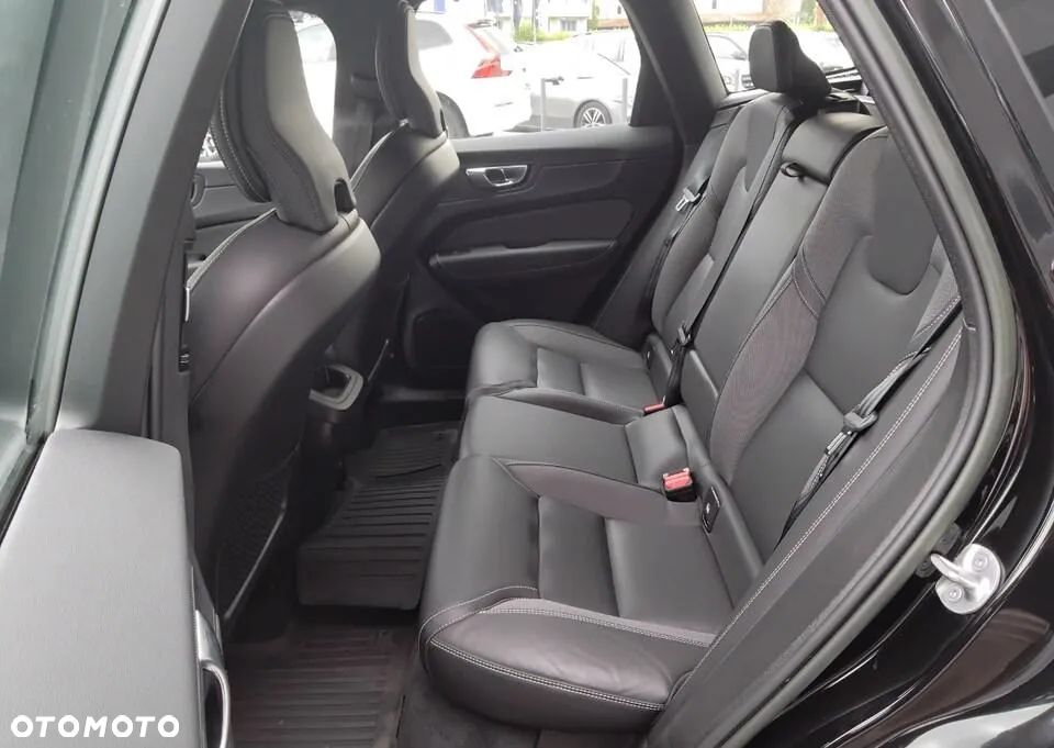 Volvo XC 60 - 8
