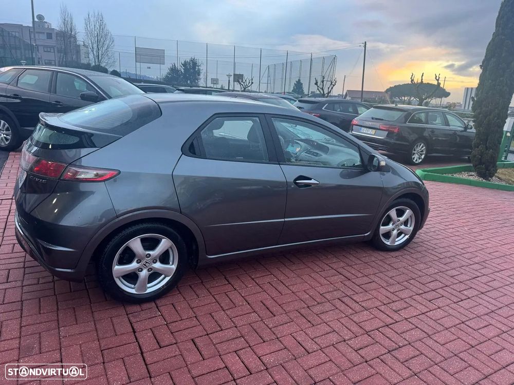 Honda Civic 1.4 i-VTEC Sport - 2
