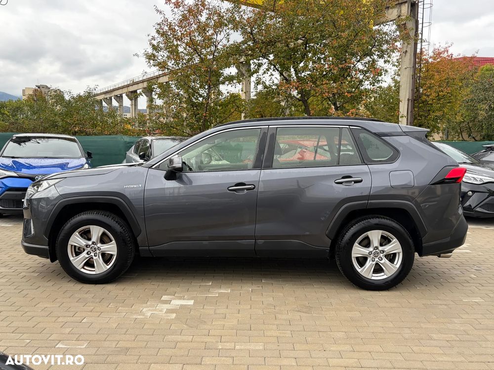 Toyota RAV4 - 5