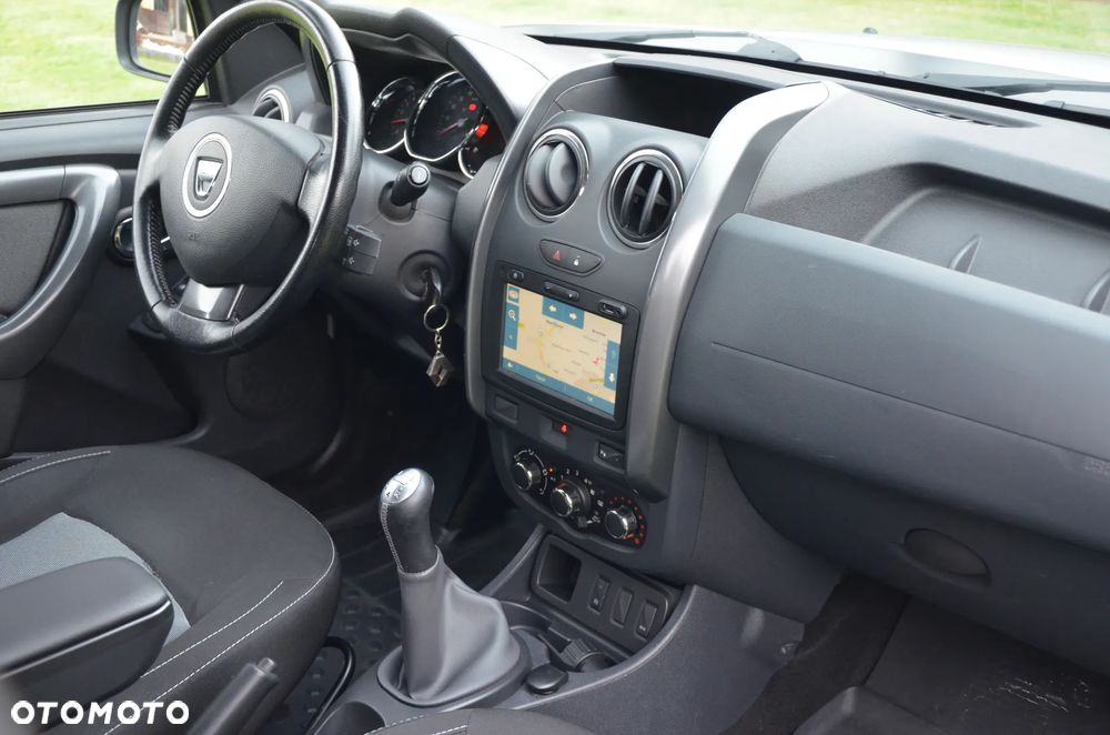 Dacia Duster 1.6 SCe Urban Explorer S&S - 21