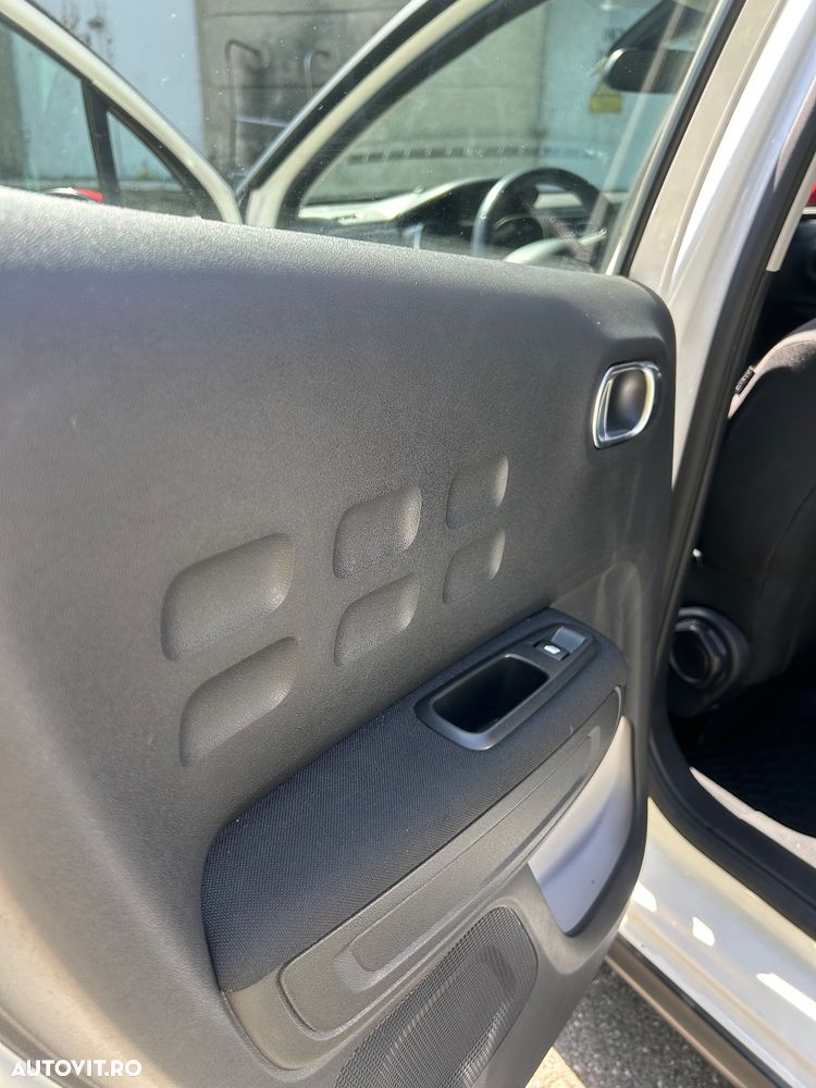 Citroën C3 1.2 PureTech BVM Feel - 17