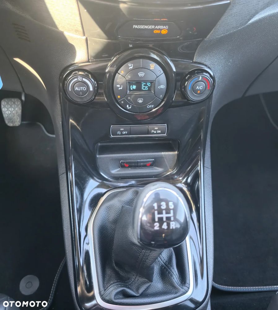 Ford Fiesta 1.6 TDCi Titanium X - 25