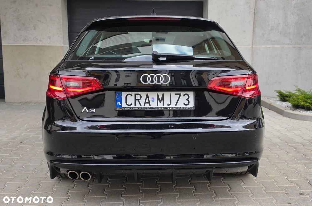 Audi A3 Sportback 2.0 TDI S tronic - 17