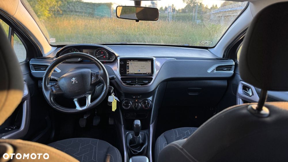 Peugeot 2008 - 11