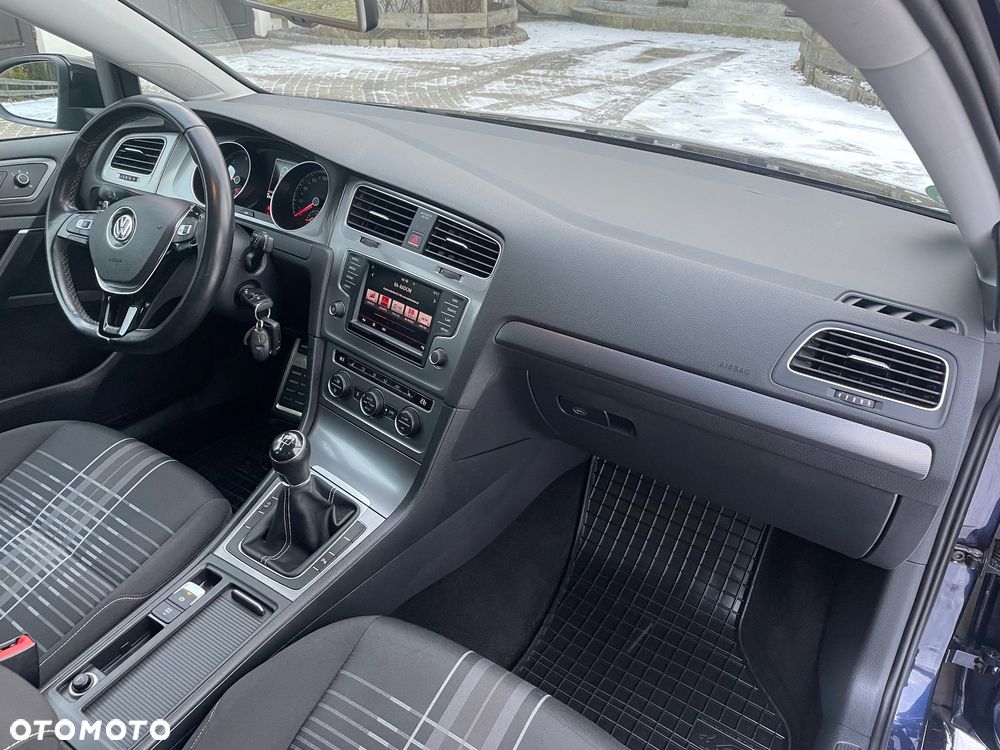 Volkswagen Golf 1.6 TDI BlueMotion Technology Trendline - 16